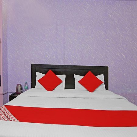 Hotel O Glorious Stayz Noida Zewnętrze zdjęcie
