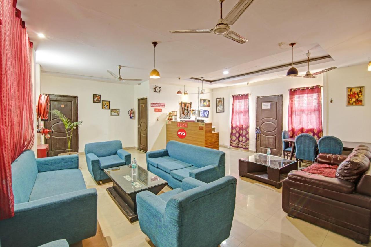 Hotel O Glorious Stayz Noida Zewnętrze zdjęcie