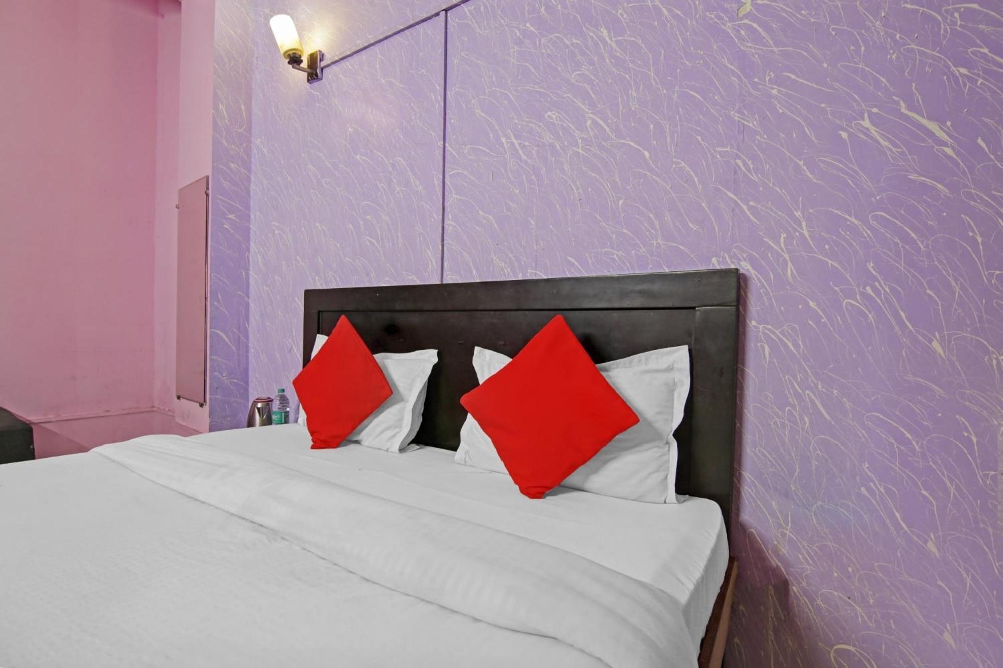 Hotel O Glorious Stayz Noida Zewnętrze zdjęcie