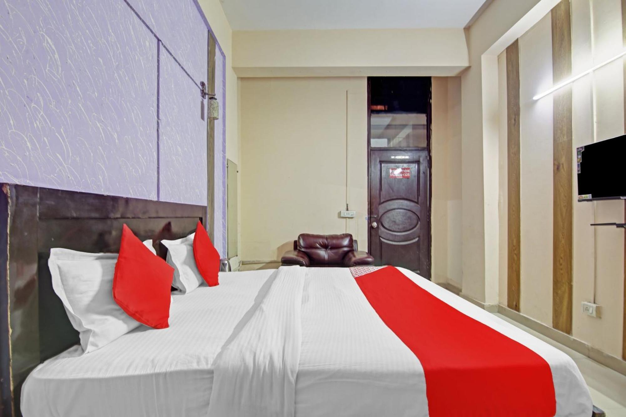 Hotel O Glorious Stayz Noida Zewnętrze zdjęcie
