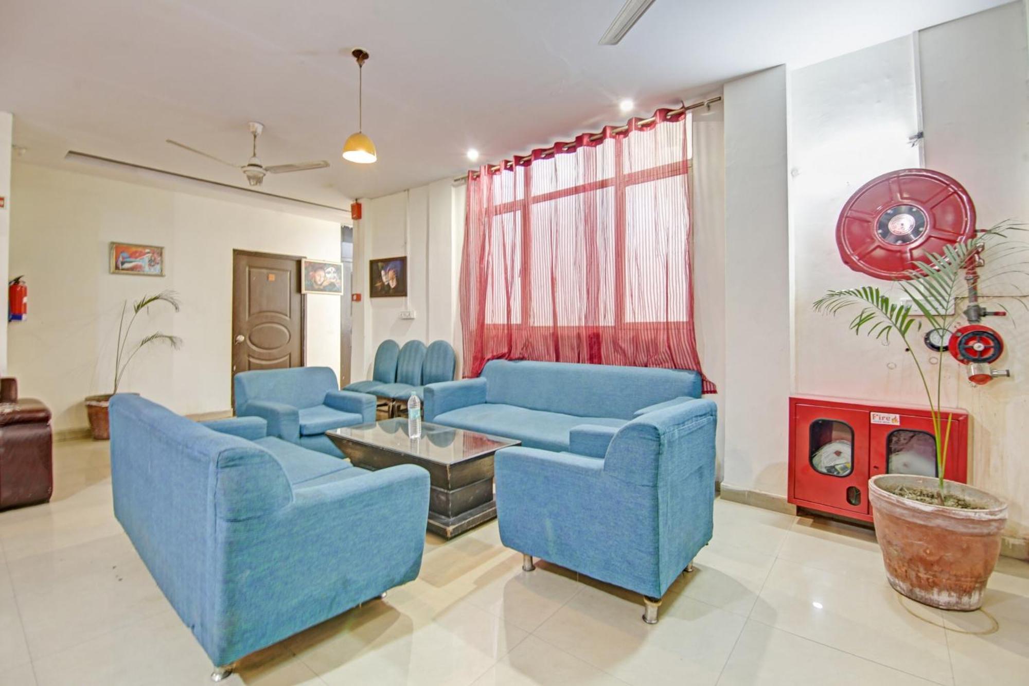 Hotel O Glorious Stayz Noida Zewnętrze zdjęcie